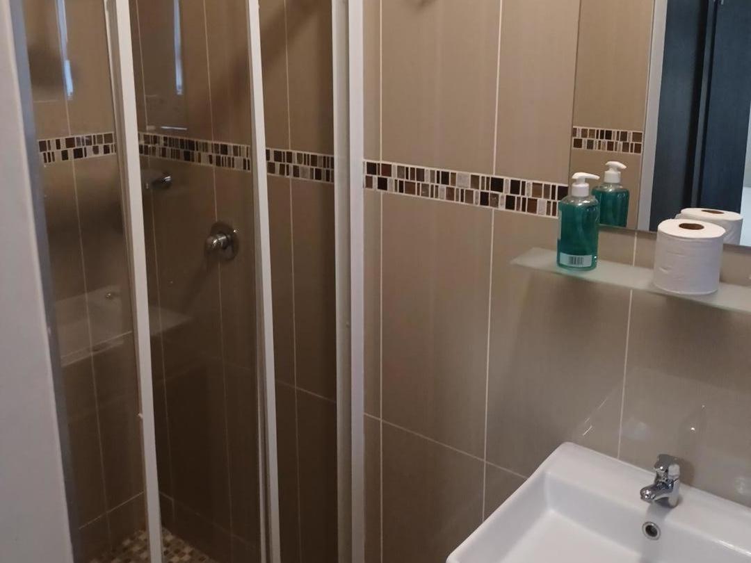 Carlo'S Boutique Guesthouse Γουάλβις Μπέι Δωμάτιο φωτογραφία