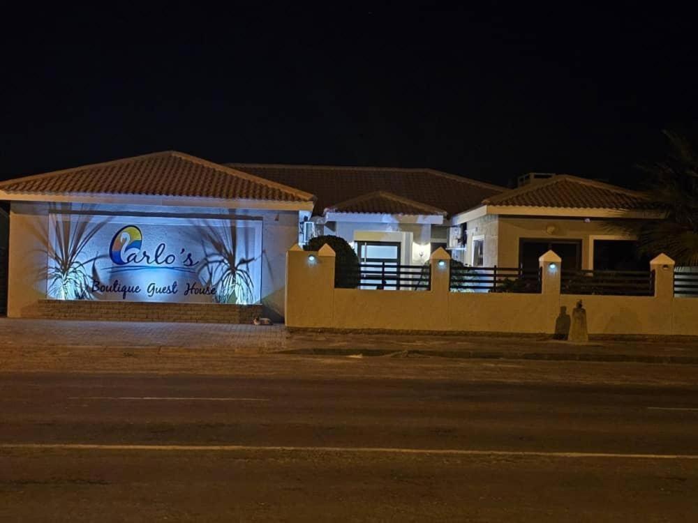 Carlo'S Boutique Guesthouse Γουάλβις Μπέι Εξωτερικό φωτογραφία